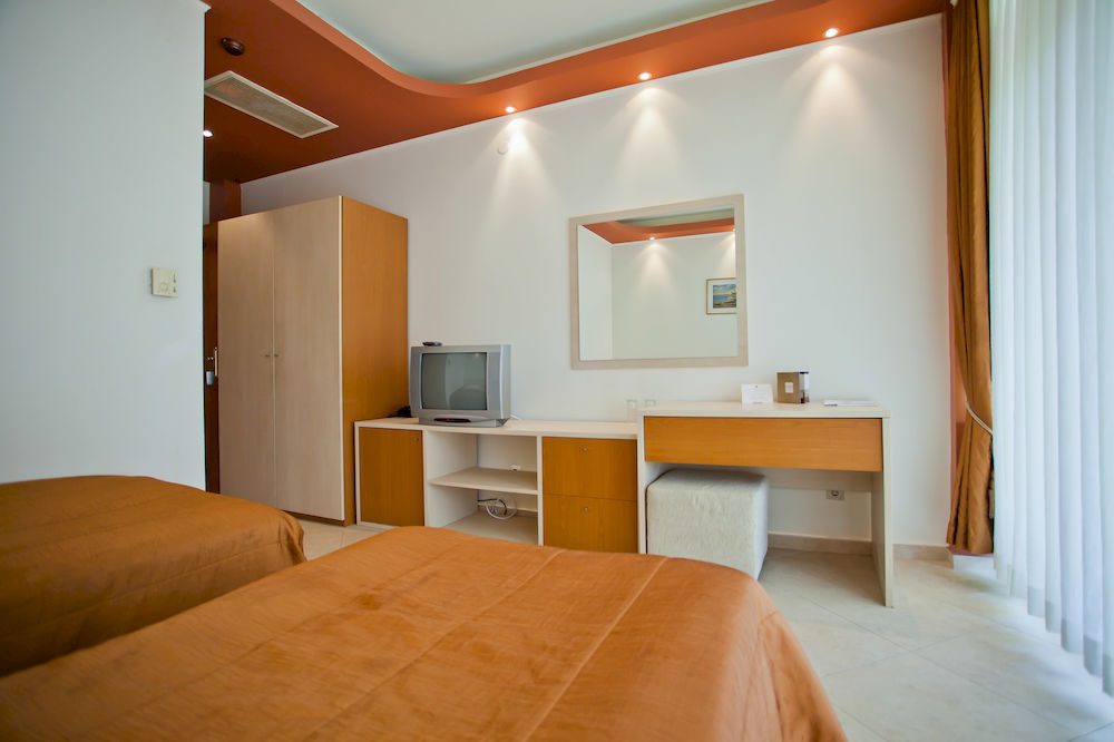 Family Hotel Gold Pearl (Adults Only) Sunny Beach Exterior photo