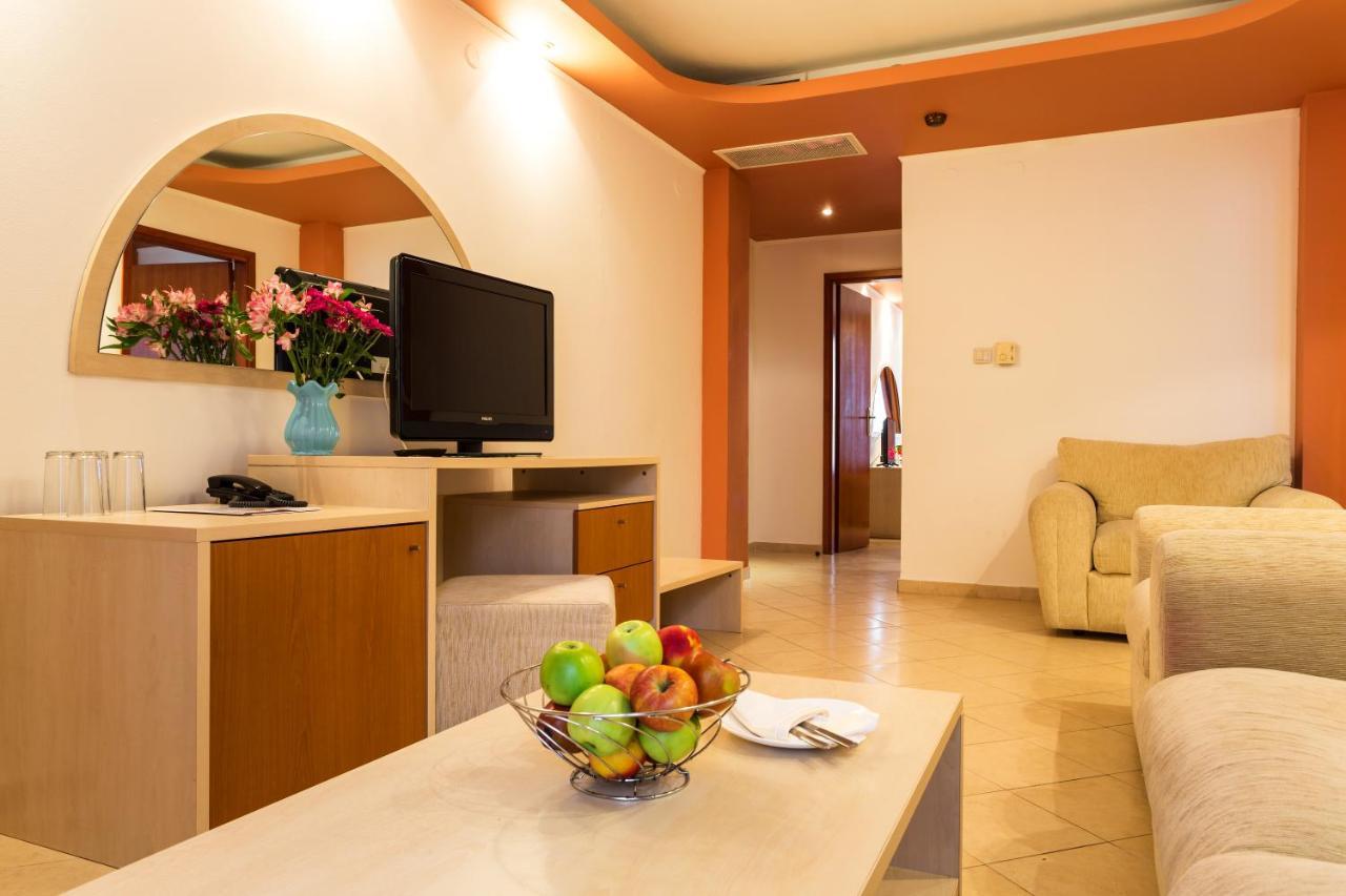 Family Hotel Gold Pearl (Adults Only) Sunny Beach Exterior photo