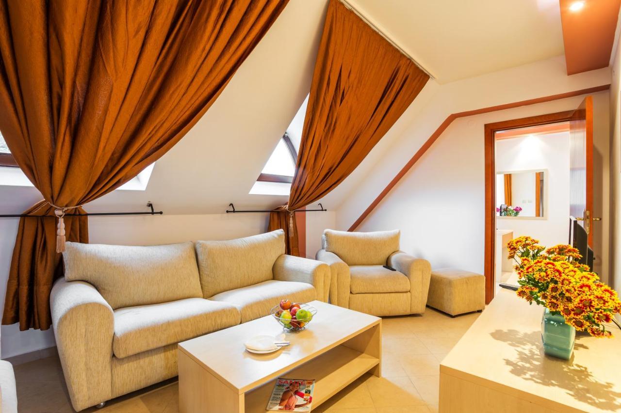 Family Hotel Gold Pearl (Adults Only) Sunny Beach Exterior photo